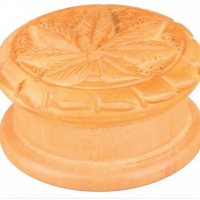 houten grinder carved