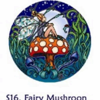 Raamsticker elfje op paddenstoel